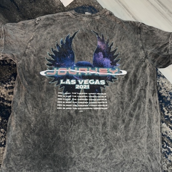 JOURNEY Concert T-Shirt / Merchandise XL Women's Gray Las Vegas Virgin Theater - Picture 5 of 7